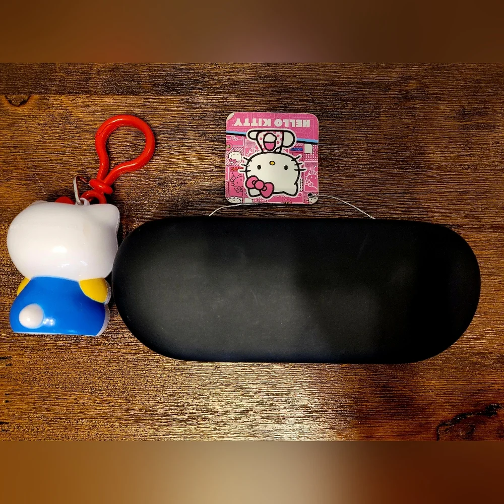 Hello Kitty Sunglasses Case Free Key Chain